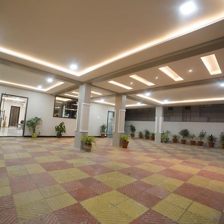 Our Nest Banjara Hotel Hyderabad Esterno foto